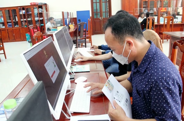 Chính phủ ban hành Nghị quyết về cắt giảm, đơn giản hóa thủ tục hành chính dựa trên dữ liệu